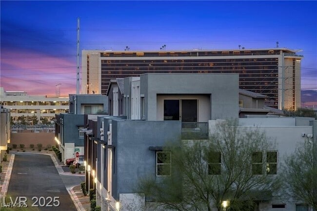 Building Photo - 11325 Gravitation Dr