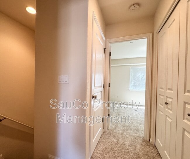Building Photo - 2858 SW Tranquility Terrace