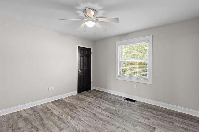 Interior Photo - Courtyard Townhouse Apartments