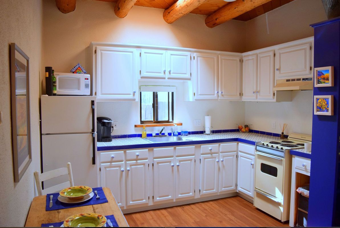 Building Photo - 226 Kit Carson Rd