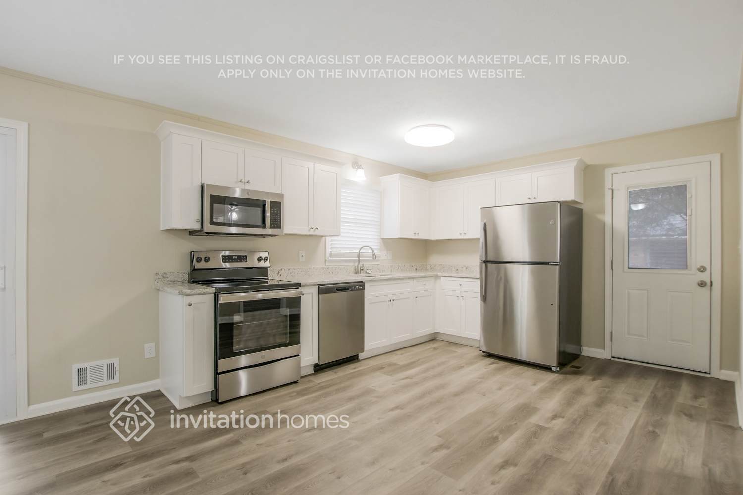 Building Photo - 3881 Blythewood Cir