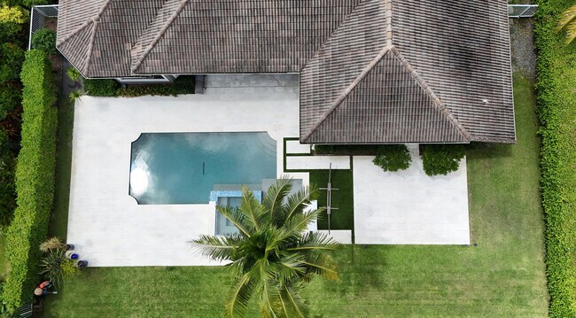 Building Photo - 12465 World Cup Ln