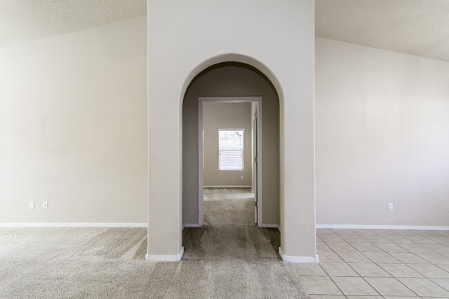 Building Photo - 9005 Rio Galisteo Pl NW