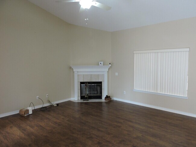 Building Photo - 5831 Buckskin Ct