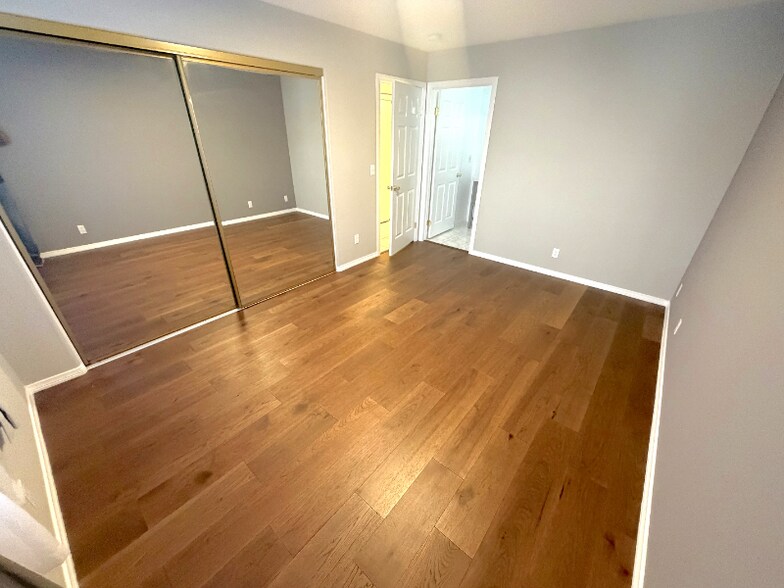 Building Photo - 1503 W Adams Blvd