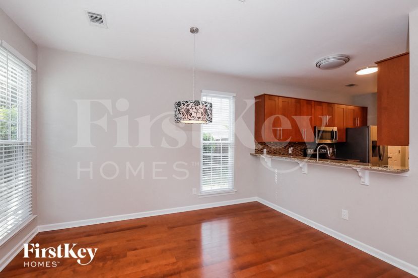 Building Photo - 1018 Salmon River Dr