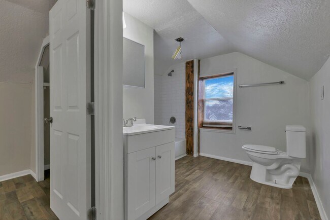 Building Photo - 280 1/2-85-82 S Wheatland Ave