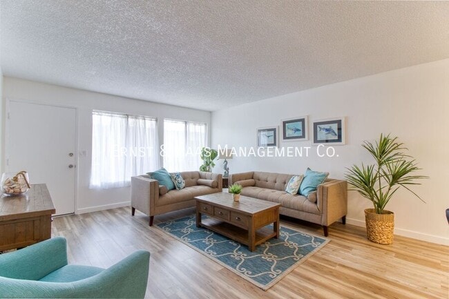 Building Photo - 5500 Ackerfield Ave