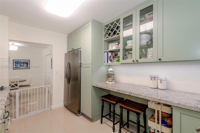 Building Photo - 5750 Collins Ave
