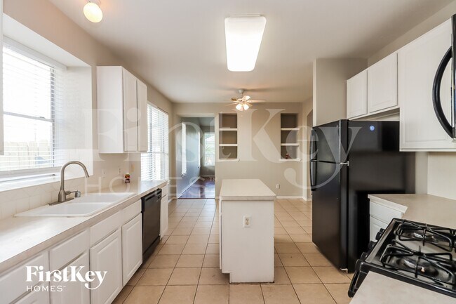 Building Photo - 12831 Pheasant Lake Ct