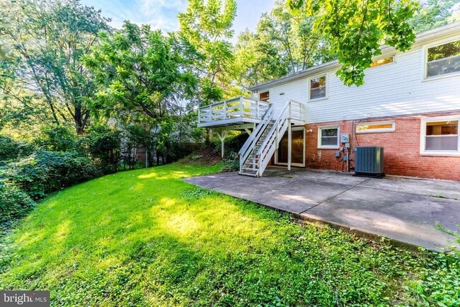 Building Photo - 13805 Fulmer Dr
