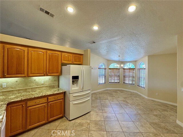 Building Photo - 18015 Wildwood Dr