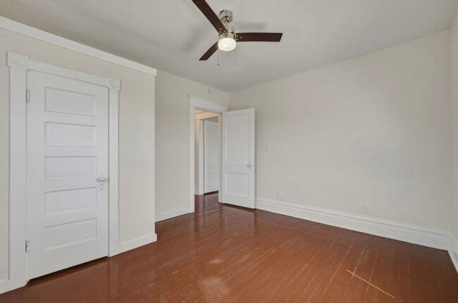 Building Photo - 6276 E Pea Ridge Rd