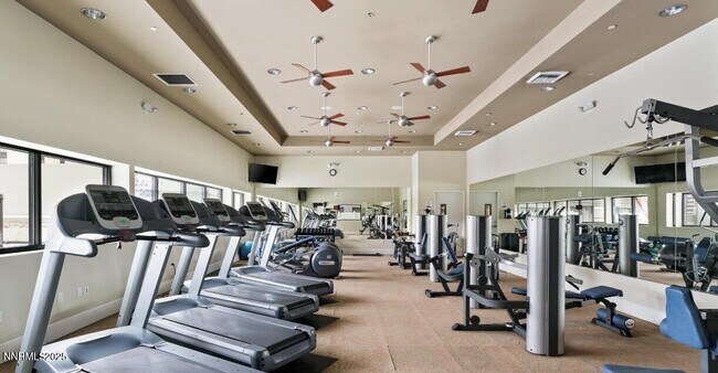 Building Photo - 450 N Arlington Ave