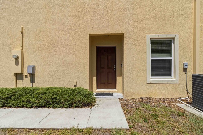 Building Photo - 9973 Hound Chase Dr