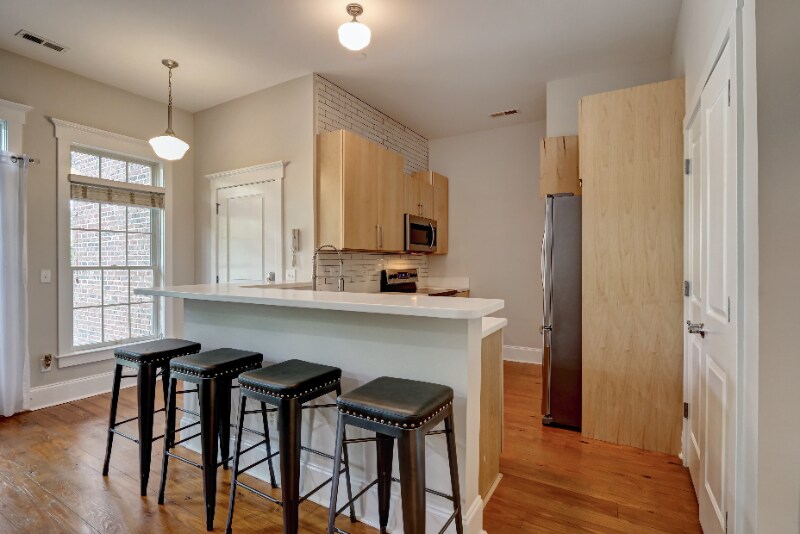 Building Photo - 715 N 4th St