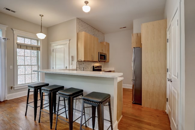 Building Photo - 715 N 4th St