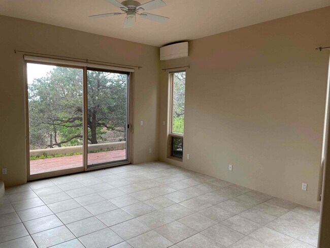 Building Photo - 4 Old Agua Fria Rd E