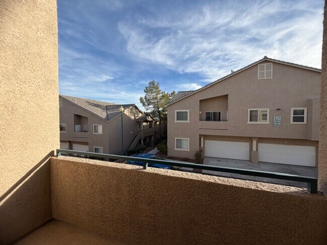 Building Photo - BEAUTIFUL SPACIOUS TOP FLOOR 2 BEDROOM & 2 FULL BATHROOM CONDO IN THE SOUTHWEST