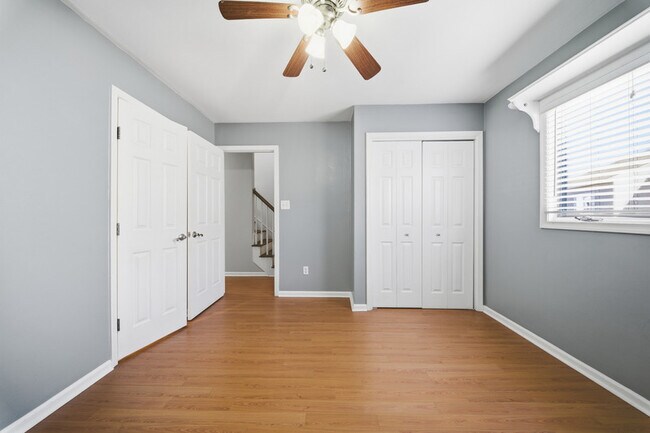 Building Photo - 824 W Ocean View Ave