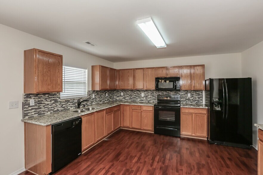 Building Photo - 1646 Rustic Arch Way