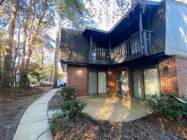 Primary Photo - 2261 Claremont Ln