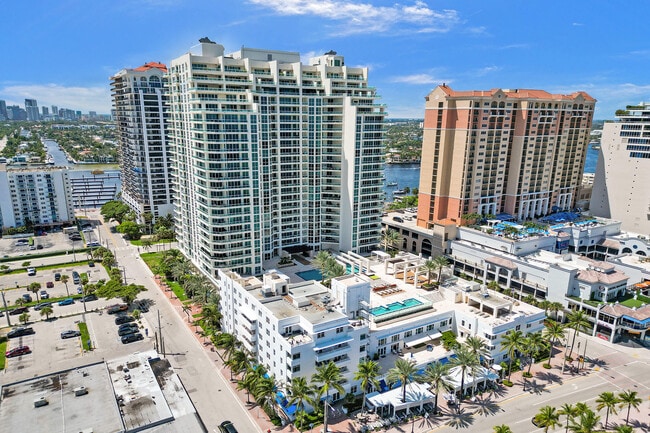 Building Photo - 101 S Fort Lauderdale Beach Blvd