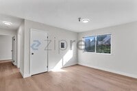 Building Photo - 790 7th Ave