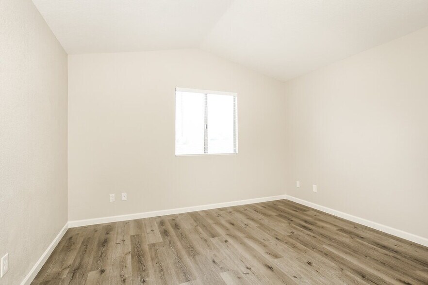 Building Photo - 8841 W Villa Rita Dr