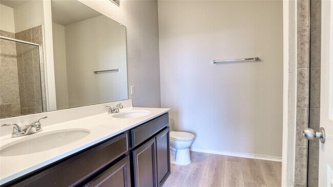 Building Photo - 137 Carlina Lp