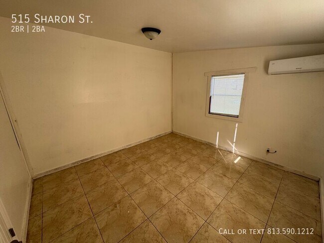 Building Photo - 515 Sharon St