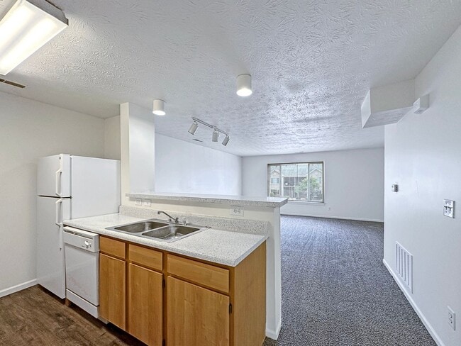 Building Photo - Battle Creek 1 Bedroom / 1 Bath Apartment – Available Now!