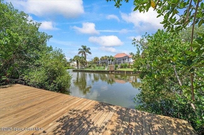 Building Photo - 2060 Newfound Harbor Dr