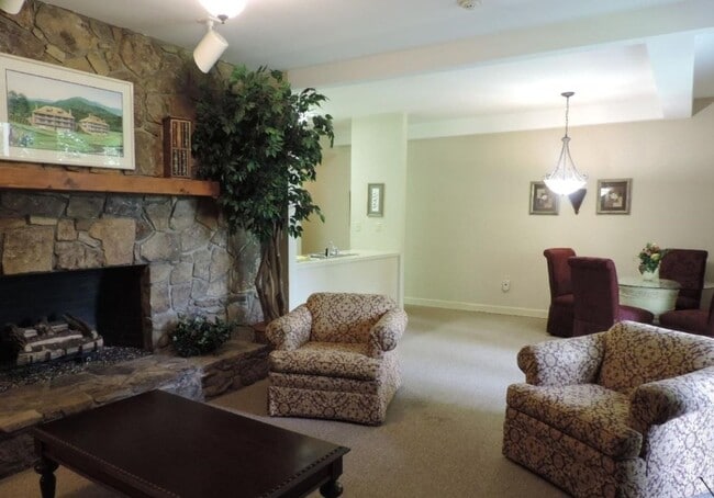 Building Photo - 193 E Landing Dr