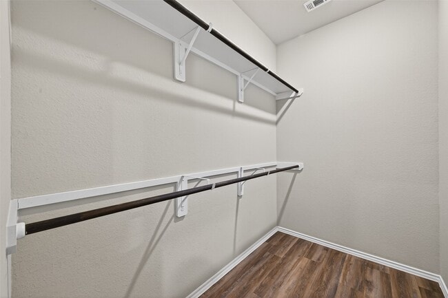 Building Photo - 12004 Canal St