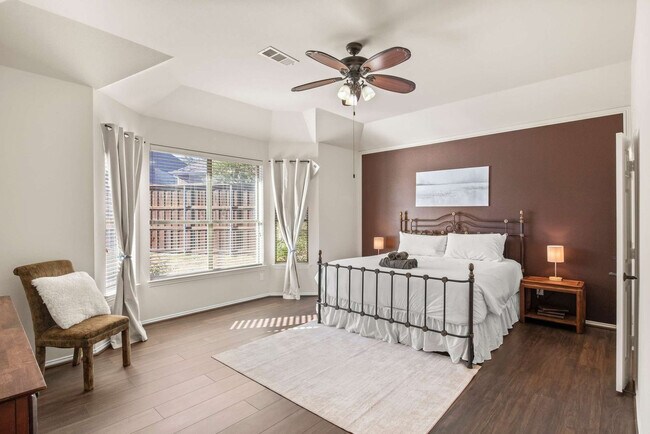 Building Photo - 201 Barkley Dr