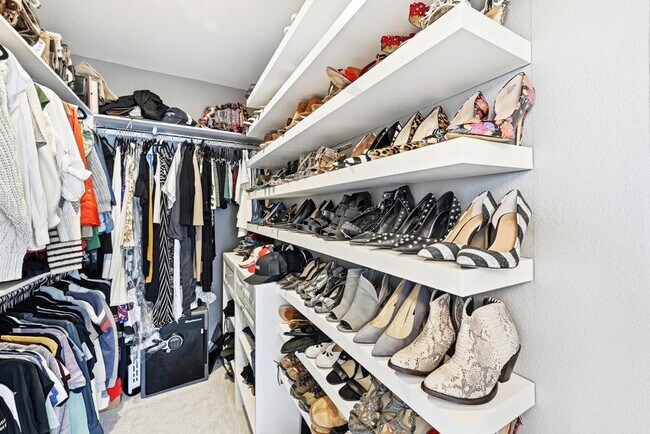 Building Photo - 8109 Tranquil Glade Trl