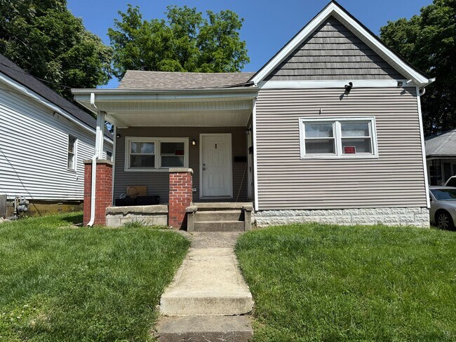 Building Photo - PIO617