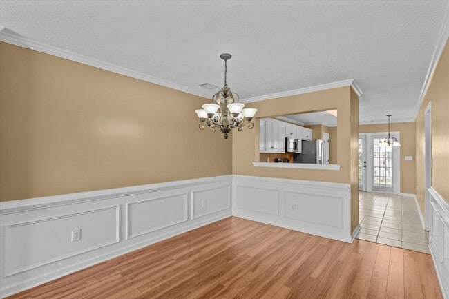 Building Photo - 229 Nicklaus Ct