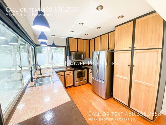 Building Photo - 7710 E Monte Vista Rd