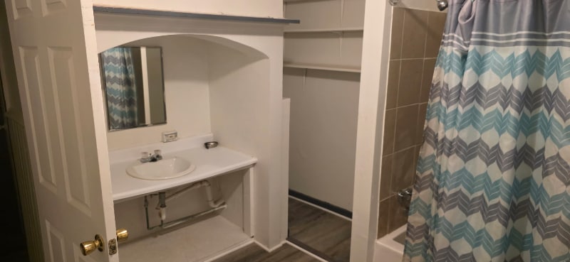 Building Photo - 227 Hummel St