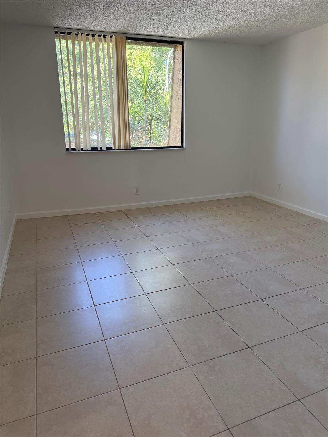 Building Photo - 8183 Severn Dr