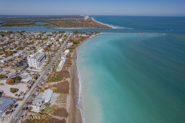 Building Photo - 722 Granada St