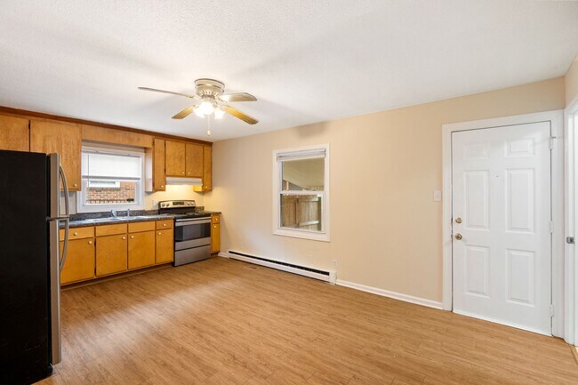 Building Photo - Available Now: Single Family Home Downtown Durham