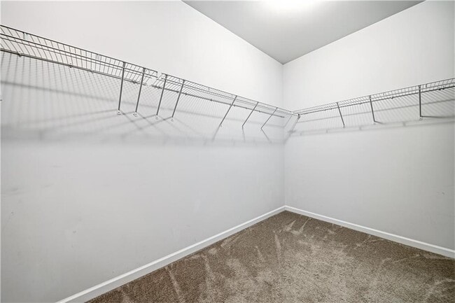 Building Photo - 425 Lance View Ln