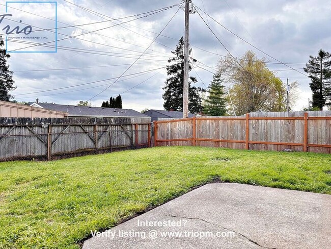 Building Photo - 2577 L St