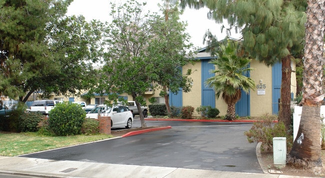 Building Photo - 625 Van Houten Ave