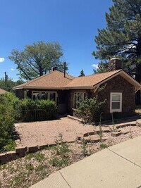 Building Photo - 2 bed 1 bath home in downtown Flagstaff