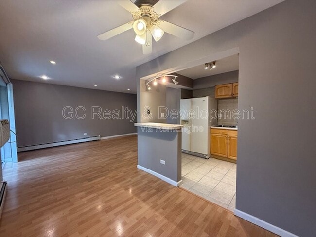 Building Photo - 834 College Blvd