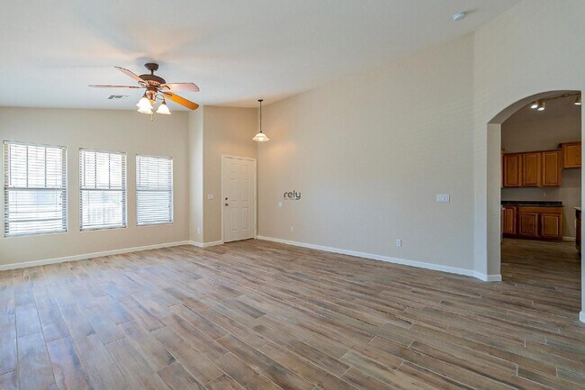 Building Photo - 11570 W Yuma St